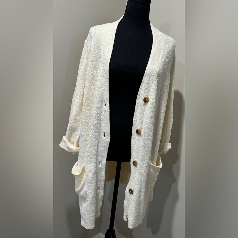 Natural Reflections Cream button up Cardigan Womens Large Barefoot dreams vibes